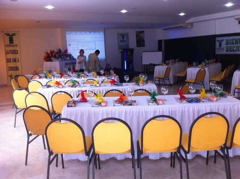 מונטריה Hotel Mi Corral Plaza מראה חיצוני תמונה