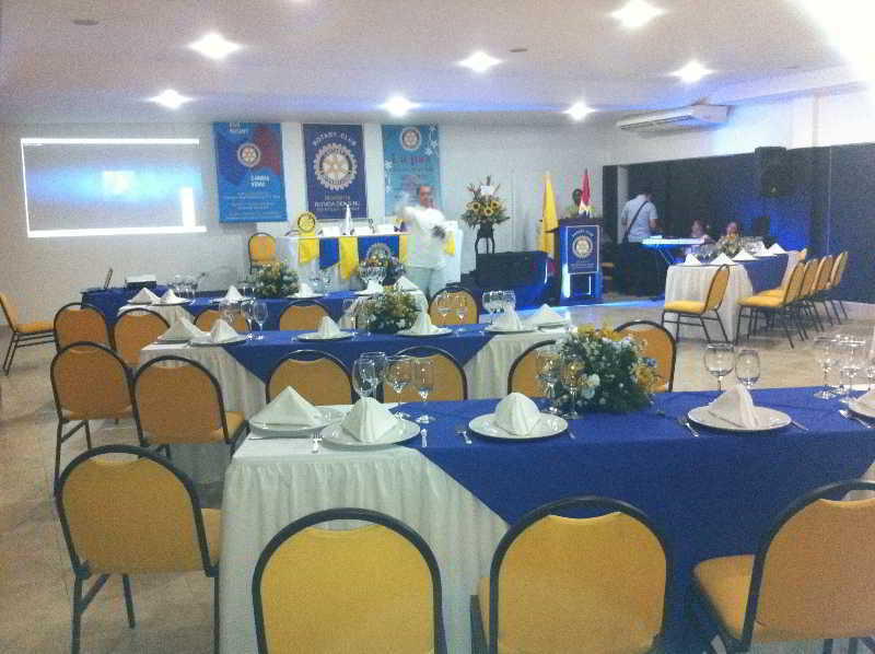 מונטריה Hotel Mi Corral Plaza מראה חיצוני תמונה