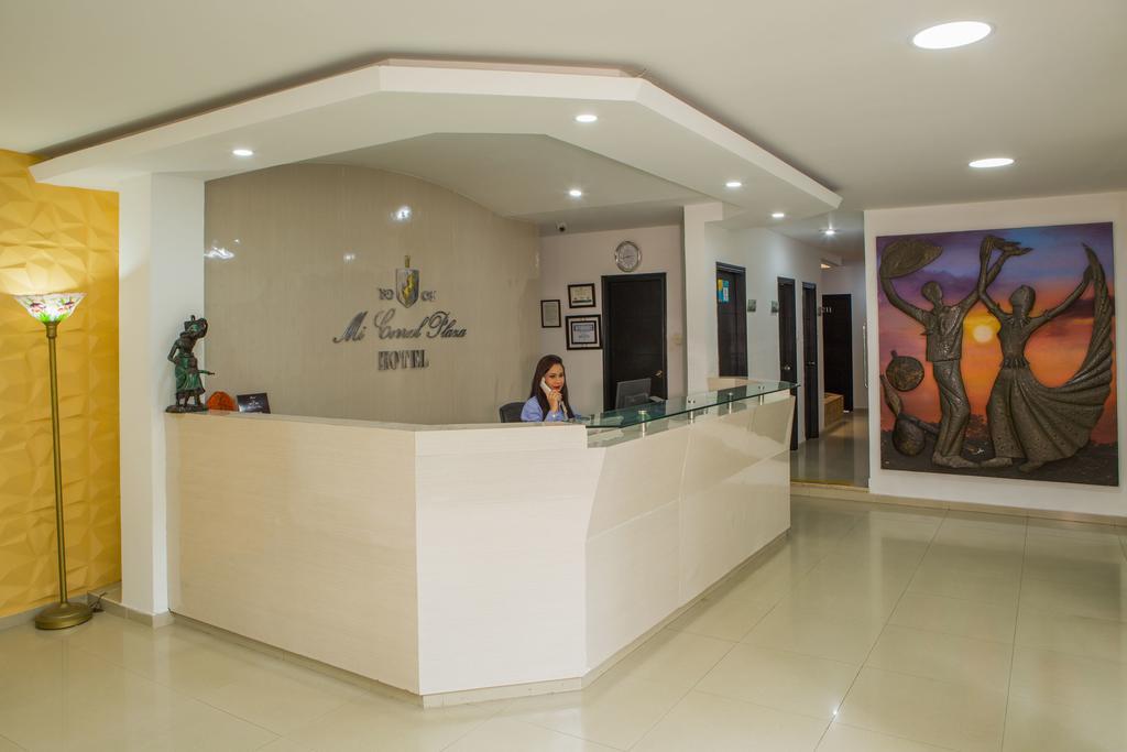 מונטריה Hotel Mi Corral Plaza מראה חיצוני תמונה